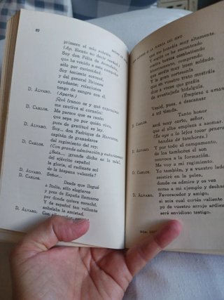 Libro clásico de literatura