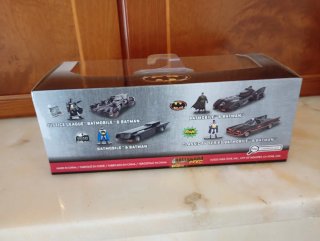 Coche Batman, Batmobil, 1:43 , marca Jada