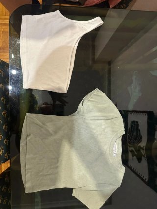 Top blanco y verde