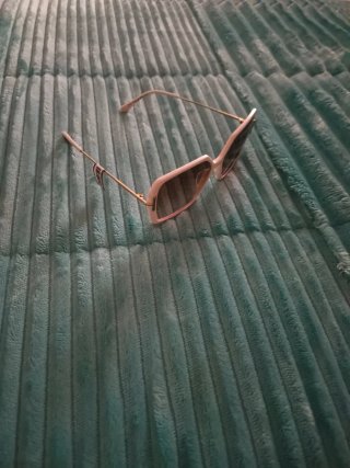 Gafas de sol Tom Ford blancas y doradas