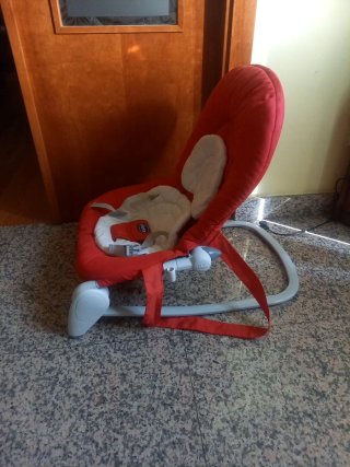 Hamaca Chicco Roja nueva, fija y con balanceo.