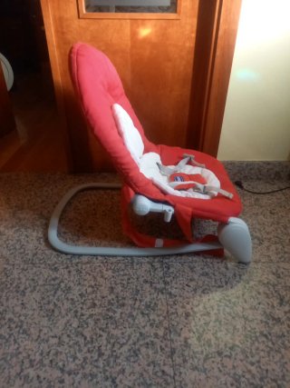 Hamaca Chicco Roja nueva, fija y con balanceo.