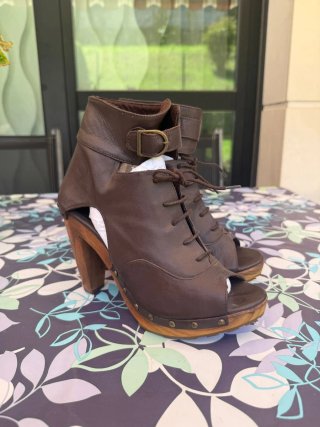 Botines sandalia piel marrón 38