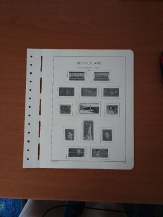 Sellos RDA 1957 MNH y hojas preimpresas Leuchtturm