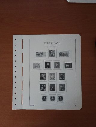 Sellos RDA 1957 MNH y hojas preimpresas Leuchtturm