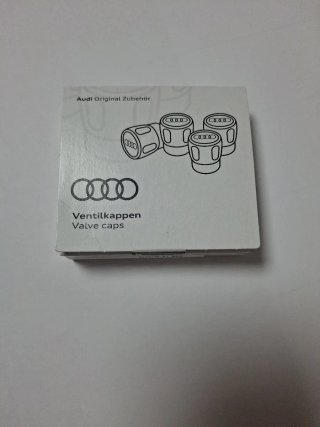 SET V16 + 4 TAPONES VALVULAS ORIGINAL DE LA MARCA