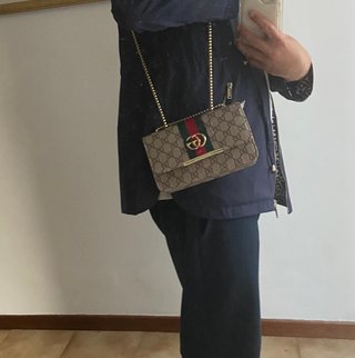 Women’s handbag.