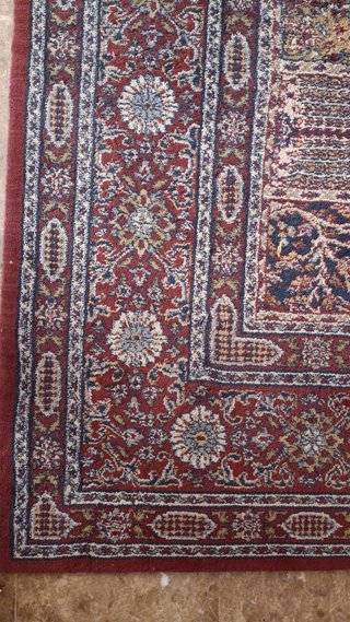 Alfombra azul y roja