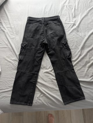 Pantalón cargo vaquero Bershka negro Talla 38