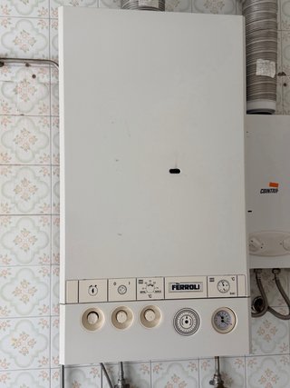Calentador de gas Ferroli