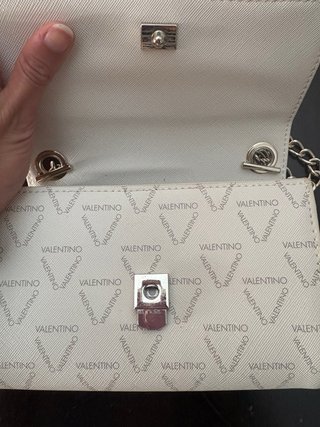Bolso Valentino pequeño beige y dorado
