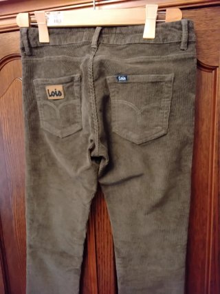 Pantalón Lois pana verde oliva talla 28