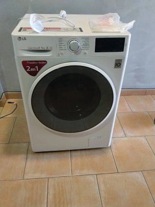 Lavadora Secadora LG Direct Drive 8/5kg