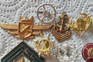 Insignias Militares Variadas