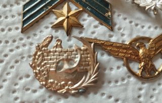 Insignias Militares Variadas