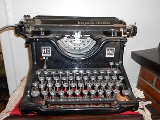 Máquina de escribir Hispano Olivetti M40