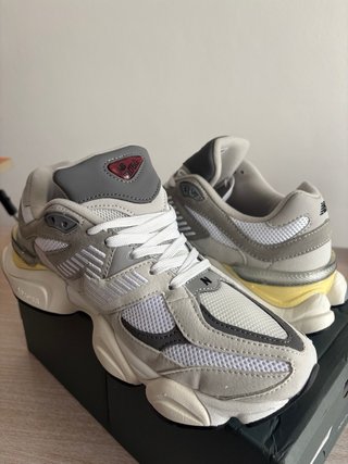 New Balance 9060 Grigio e Giallo