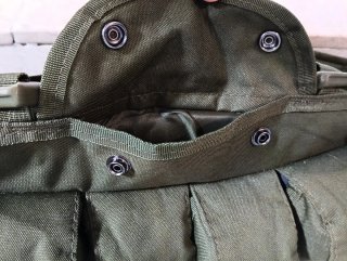 Chaleco Táctico Militar AK color verde oliva
