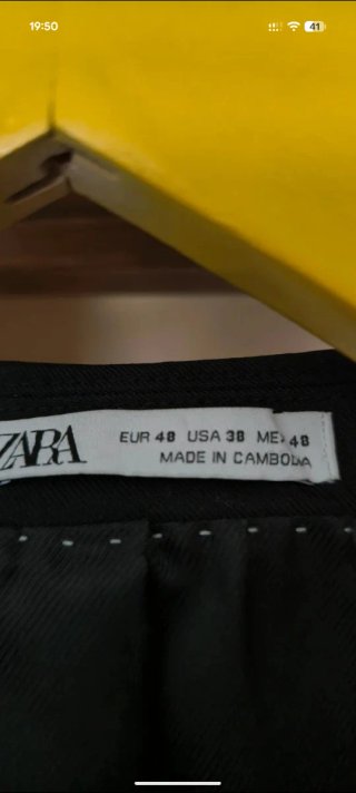 Americana Zara Talla 48 Oscura
