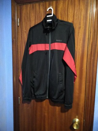Chaqueta deportiva Reebok Talla S