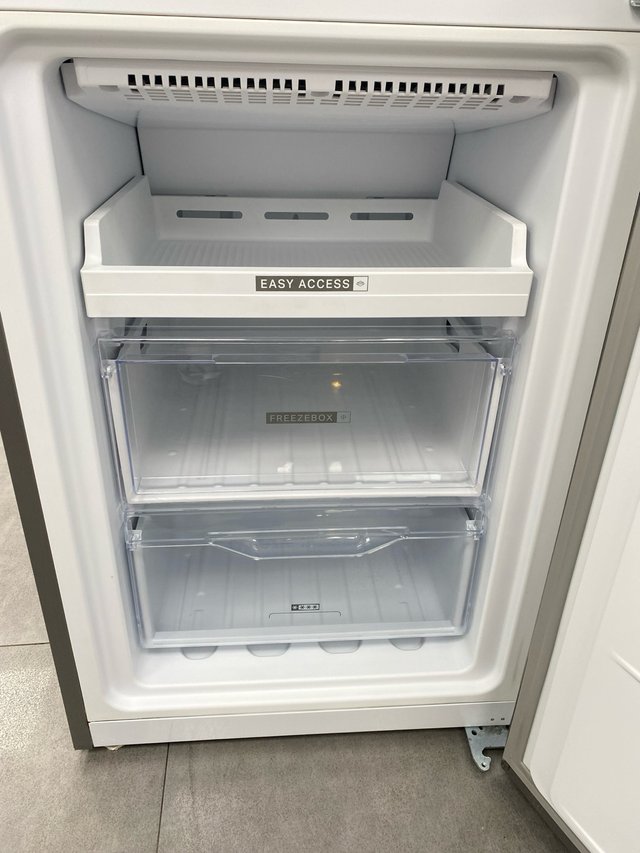 Frigorífico Whirlpool plateado E 202,7x60cm +envio
