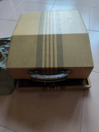 Máquina de escribir Hispano Olivetti