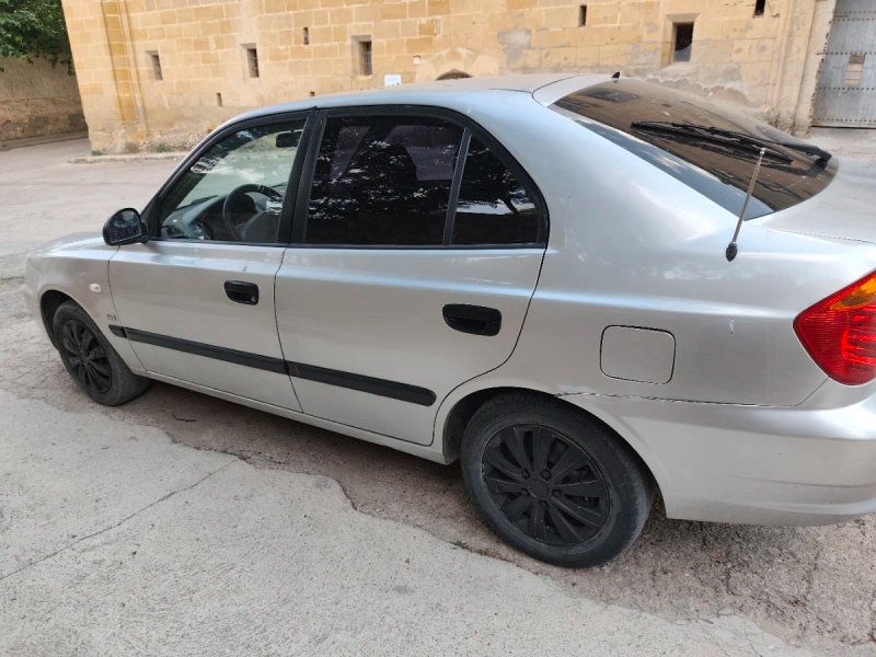 Hyundai Accent 2005 - foto 1