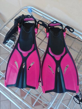 Set mare pinne e maschera ragazza