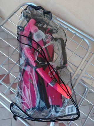 Set mare pinne e maschera ragazza