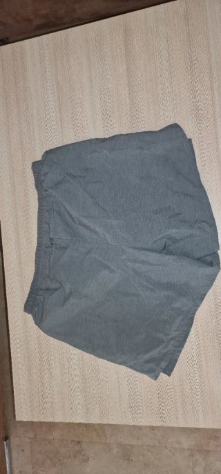 Pantalón corto deportivo Nike verde oliva