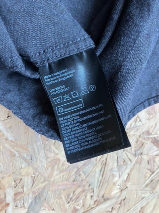 Camisa H&M gris manga corta M