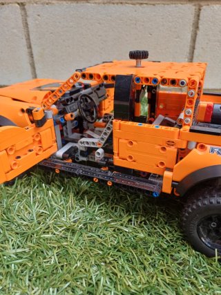 Lego Technic Ford F-150 Raptor Arancione 42126