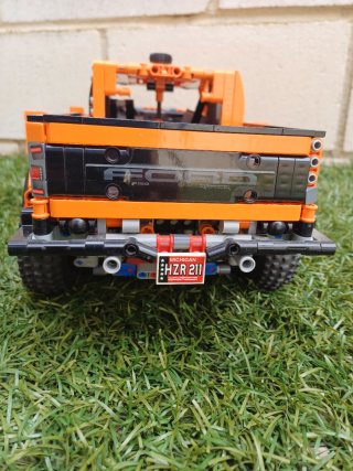 Lego Technic Ford F-150 Raptor Arancione 42126
