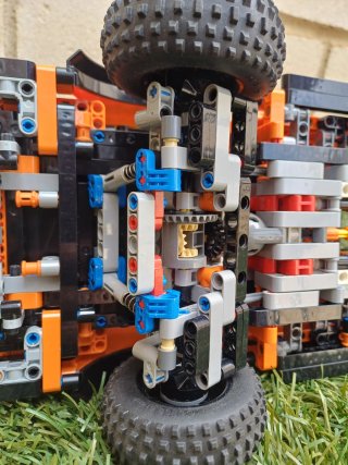 Lego Technic Ford F-150 Raptor Arancione 42126