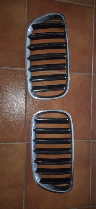 2 Riñones Parrillas BMW X3 Delanteras Originales.