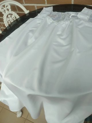 Camisón blanco con encaje