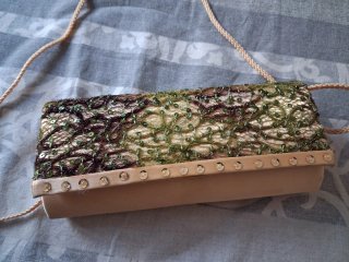 Bolso de mano con lentejuelas