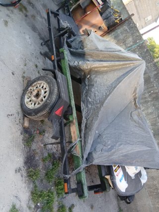 Remolque plataforma para 2 motos de agua