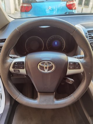 Toyota Auris 2011