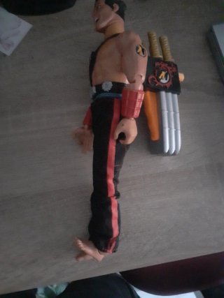 Muñeco de acción con accesorios