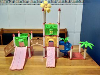 Parco giochi in plastica per bambini