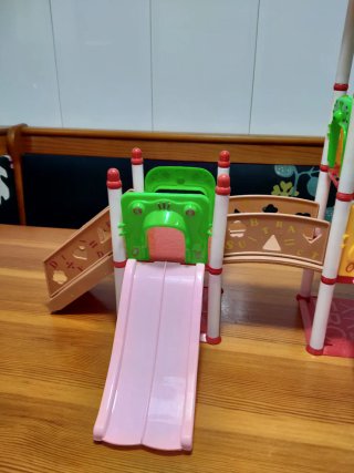 Parco giochi in plastica per bambini