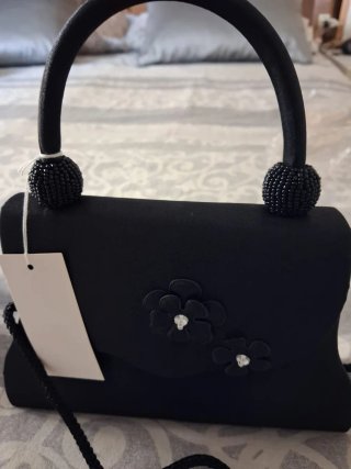 Bolso de fiesta negro con pedrería