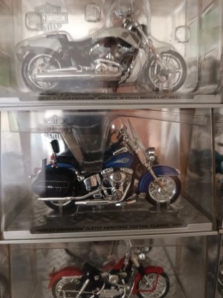 Colección 20 Motos Harley Davidson a Escala 1:24