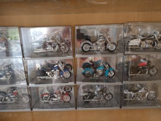 Colección 20 Motos Harley Davidson a Escala 1:24