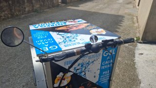 Triciclo eléctrico con 3 baterías