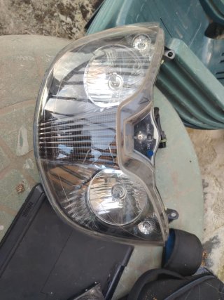 Faro piloto Piaggio X7
