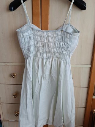 Vestido blanco con cremallera