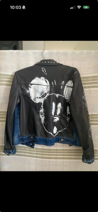Chaqueta negra de pelo sintético