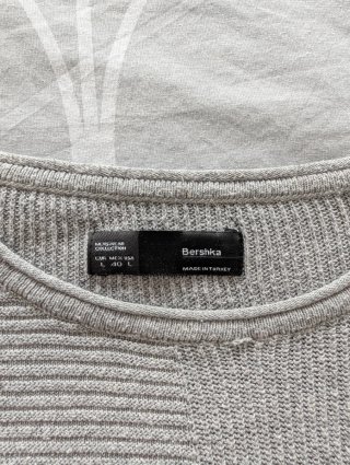 Camiseta Bershka gris manga corta Talla L
